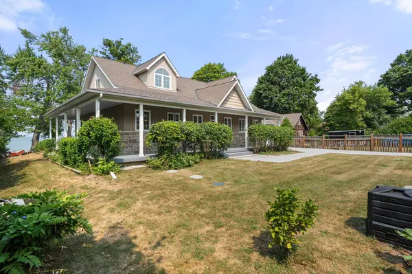 22 Blue Heron DR, Georgina, ON L0E 1N0