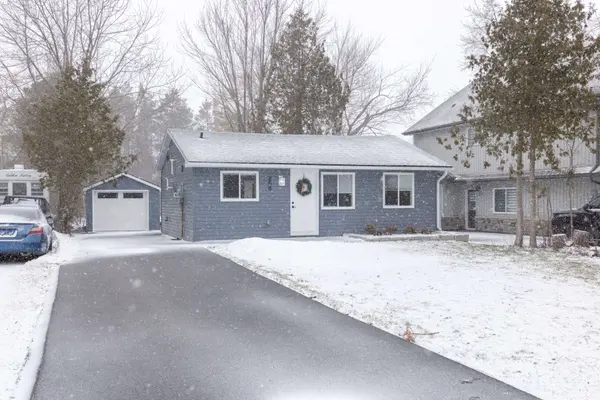 808 Montsell AVE, Georgina, ON L0E 1S0