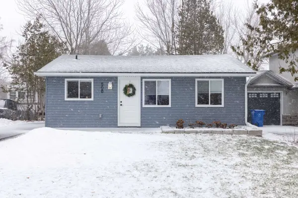 808 Montsell AVE, Georgina, ON L0E 1S0