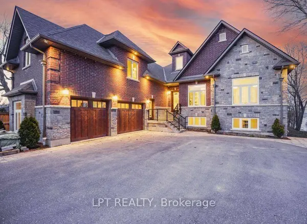25 Pinery LN, Georgina, ON L0E 1L0