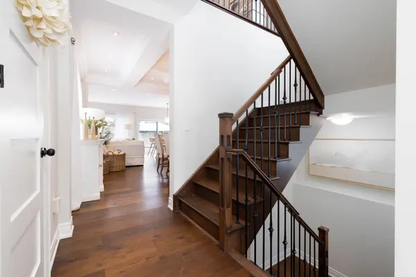 258 Andrew ST, Newmarket, ON L3Y 1H2