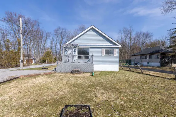 21 Hadden RD, Georgina, ON L0E 1R0