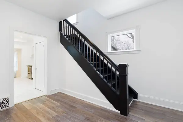 249 Harvey ST, Orillia, ON L3V 3M5