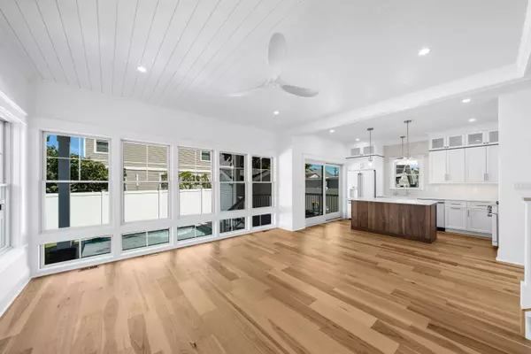 117 E Syracuse Avenue, Wildwood Crest, NJ 08260