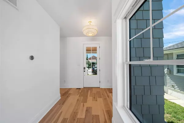 117 E Syracuse Avenue, Wildwood Crest, NJ 08260