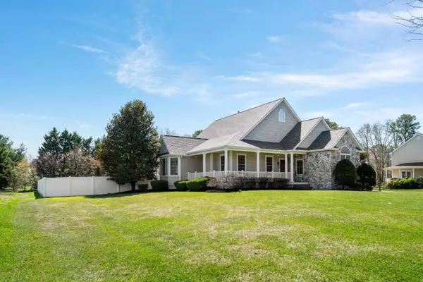 6 Galloping Way, Cape May Court House, NJ 08210