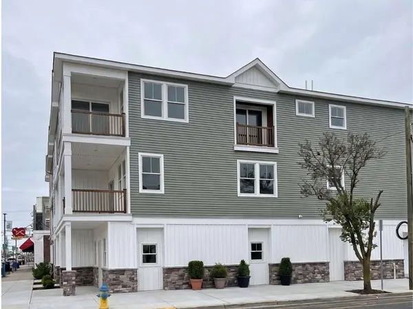 3721 Pacific Avenue #Top Floor, Wildwood, NJ 08260
