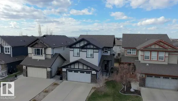 37 CODETTE WY, Sherwood Park, AB T8H 0P3