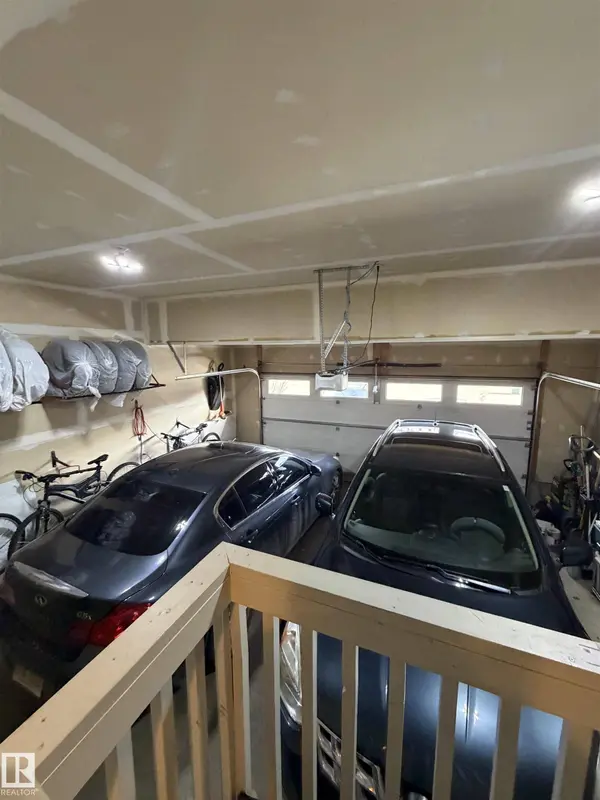 37 CODETTE WY, Sherwood Park, AB T8H 0P3