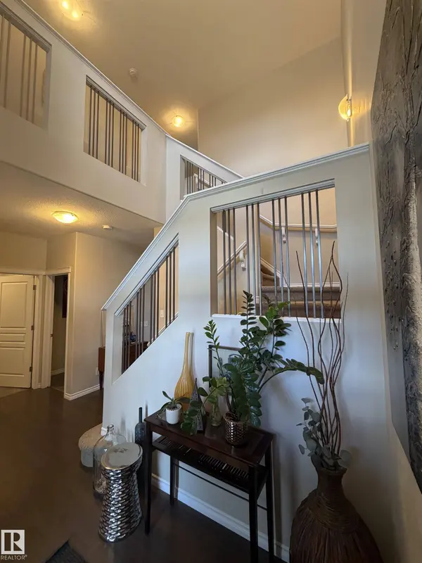 37 CODETTE WY, Sherwood Park, AB T8H 0P3