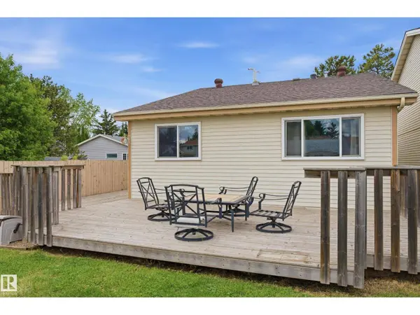 2103 53 ST NW, Edmonton, AB T6L4T8
