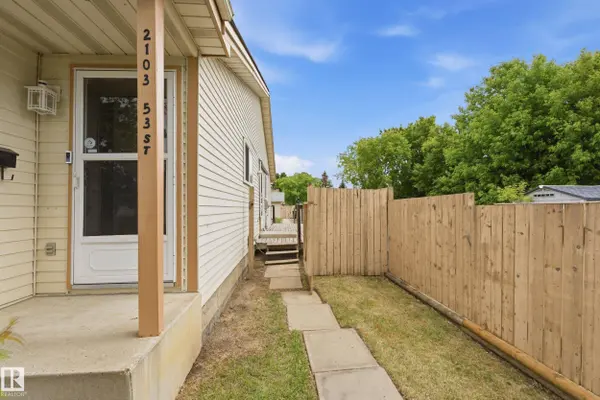 2103 53 ST NW, Edmonton, AB T6L 4T8