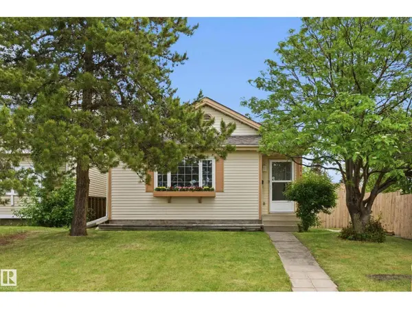 2103 53 ST NW, Edmonton, AB T6L4T8