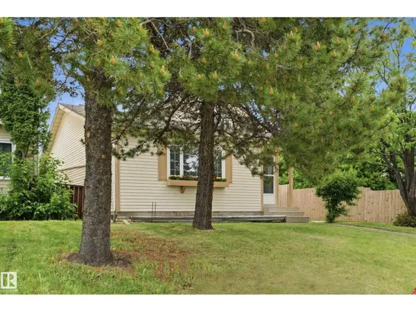 2103 53 ST NW, Edmonton, AB T6L4T8