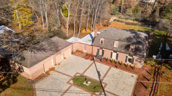 1818 Greenbriar Drive, Portage, MI 49024