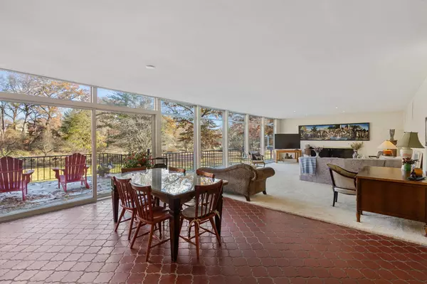 1818 Greenbriar Drive, Portage, MI 49024