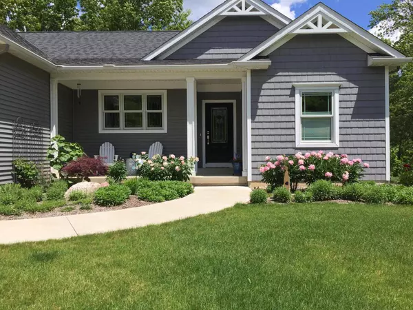 1164 Hawkins Court, Kalamazoo, MI 49009