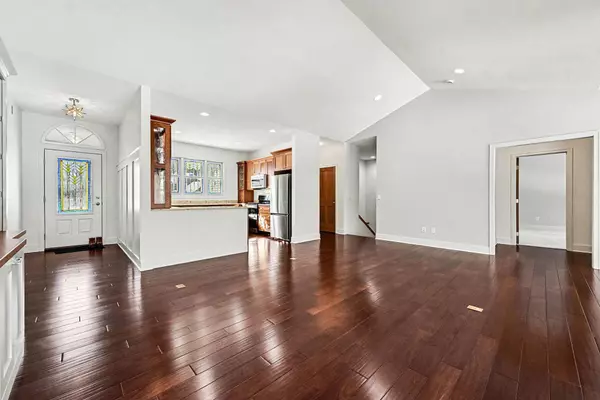 1164 Hawkins Court, Kalamazoo, MI 49009