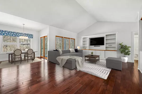 1164 Hawkins Court, Kalamazoo, MI 49009