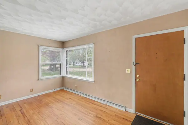 1705 Roseland Avenue, Kalamazoo, MI 49001