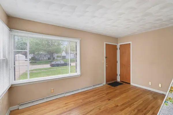 1705 Roseland Avenue, Kalamazoo, MI 49001