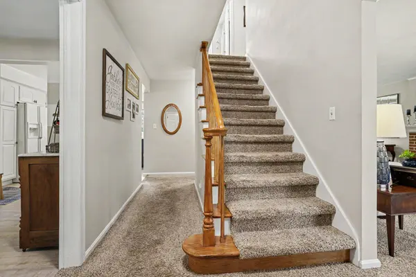 1029 Dobbin Drive, Kalamazoo, MI 49006