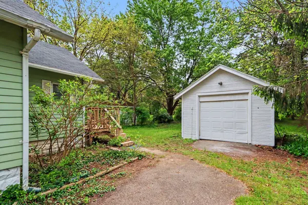 549 Avenue A, Springfield, MI 49037