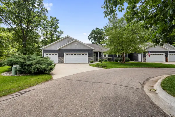 2213 Hunters Pond, Kalamazoo, MI 49048