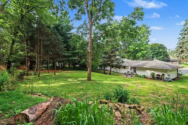 4309 Sunnybrook Drive, Kalamazoo, MI 49008