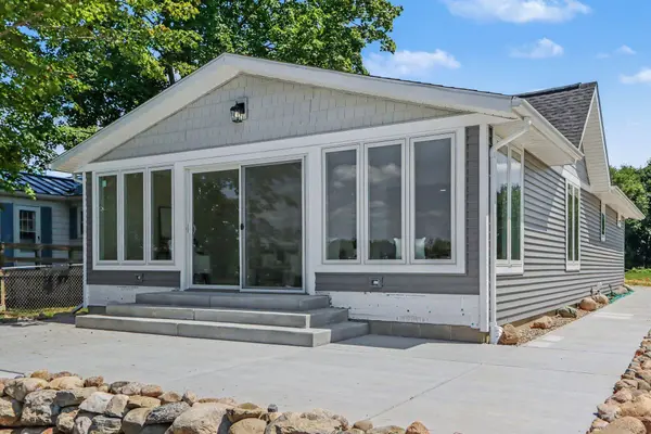 52070 Lake Avenue, Three Rivers, MI 49093