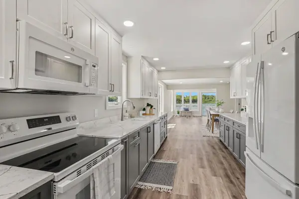 52070 Lake Avenue, Three Rivers, MI 49093