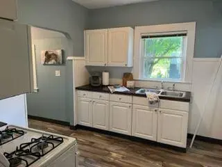 43 W Willard, Battle Creek, MI 49037