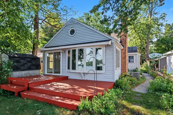 4621 S Long Lake Drive, Portage, MI 49002