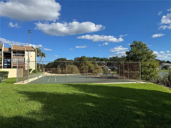 620 ORANGE DR #225, Altamonte Springs, FL 32701