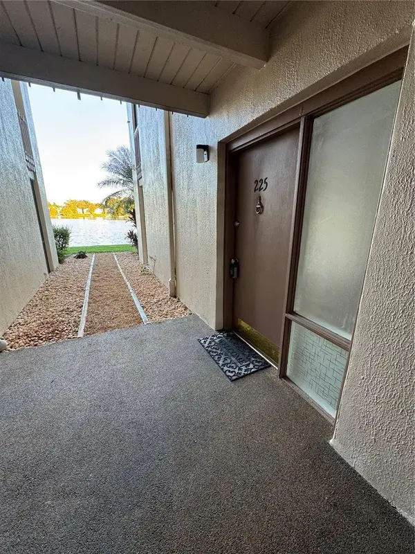 620 ORANGE DR #225, Altamonte Springs, FL 32701