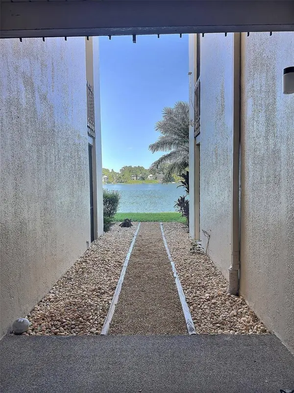 620 ORANGE DR #225, Altamonte Springs, FL 32701