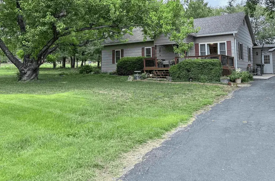 5626 Elbo Bluff Dr Manhattan, KS, 66502