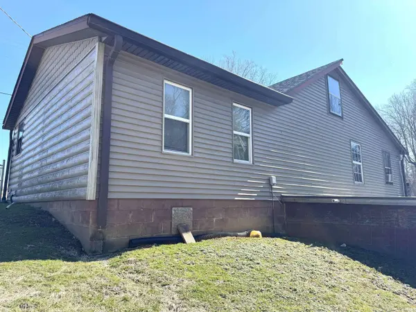 7427 N Red Hill Road, Ellettsville, IN 47429