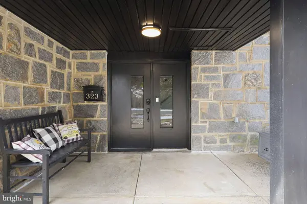 323 PARRY RD, Cinnaminson, NJ 08077