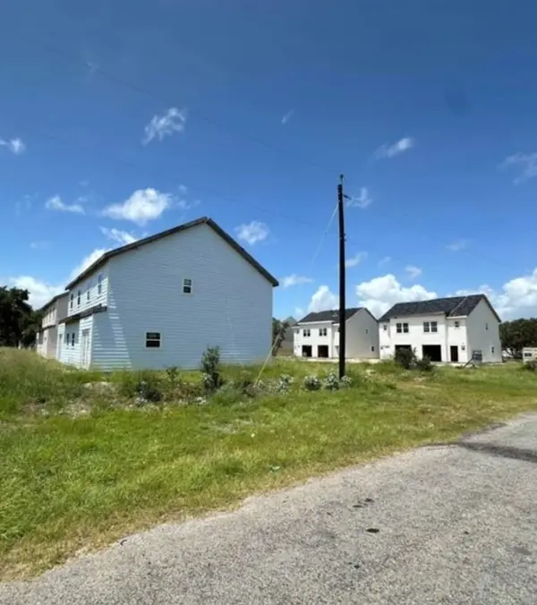 Rockport, Tx 78382,