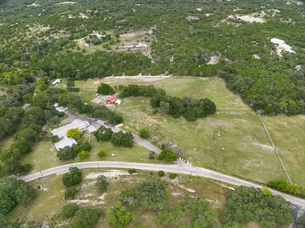 319 Los Indios Ranch Rd, Boerne, TX 78006-5724