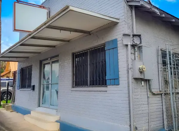 905 Ruiz St, San Antonio, TX 78207-1639