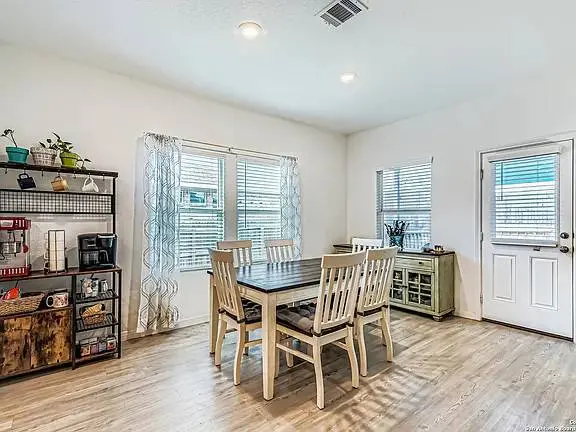 31773 Nimbus Dr, Bulverde, TX 78163-2564