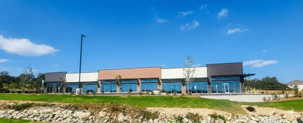 25211 U.S. Hwy 281 N #101, San Antonio, TX 78260