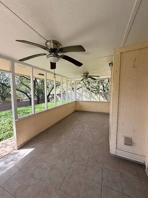 2718 Rim Rock Trl, San Antonio, TX 78251-2207