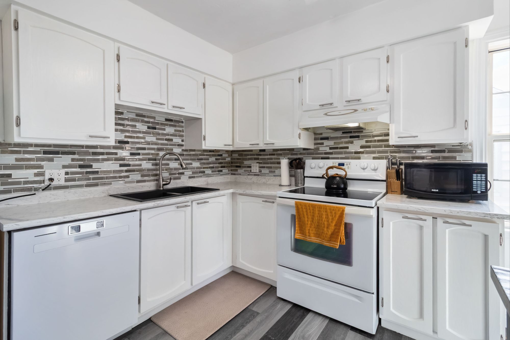 Kitchen Backsplash Detail 27 Airport Street Dieppe NB