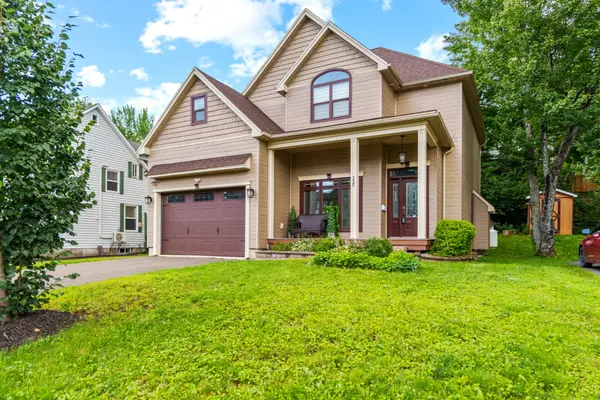Property Tour: 325 Yale Avenue, Riverview NB | Iconic Home in the Heart of Riverview,Joel Langlois