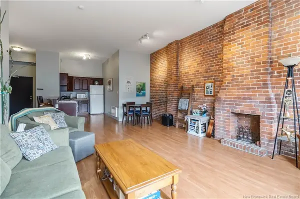 850 Main St #302, Moncton, NB E1C 1G2