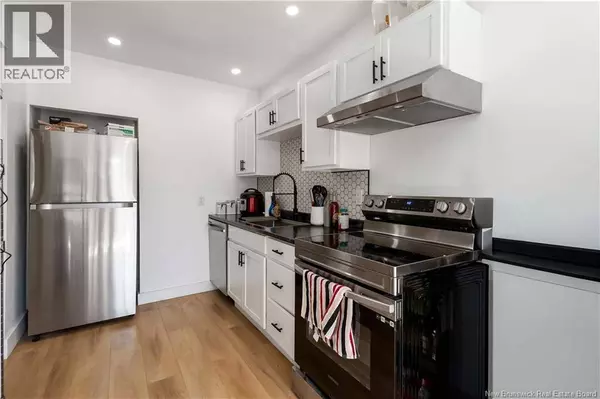 48 Eighth Street, Moncton, NB E1E3E9