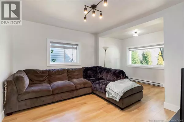 48 Eighth Street, Moncton, NB E1E3E9